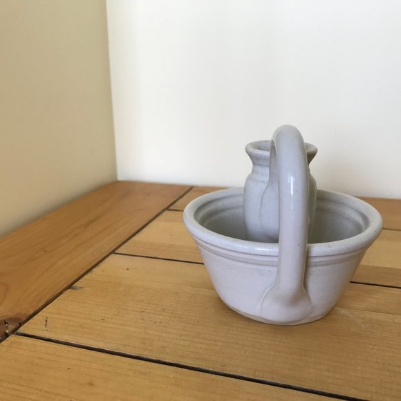 Hilborn Art Pottery Candle Holder with Handle Wee Willie Winkie Made in Canada - Picture 4 of 8